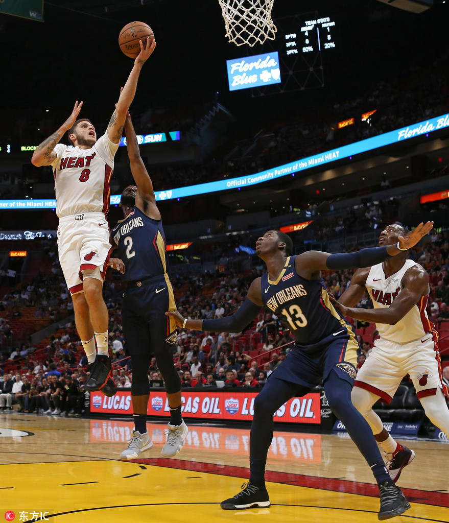 关于摩纳哥训练开放日，冲刺阶段完成体检引欢呼，社区盾在即，年轻球员得到机会的信息