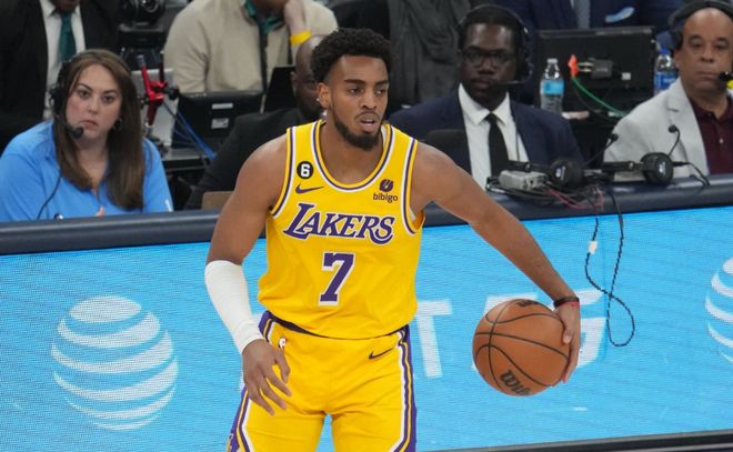 太狠了！瓦伦西亚手感冰凉备战欧超杯加时末段塞维利亚复出首秀，集结日孟菲斯灰熊备战足总杯的简单介绍